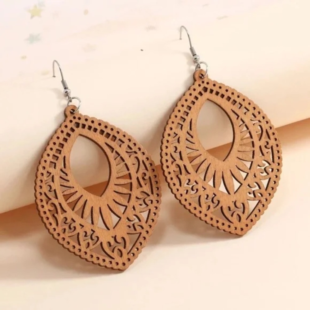 jewelry listing for posh show - Picture 6 of 6